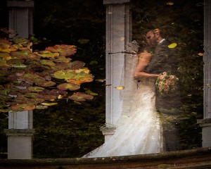 Gloucestershire wedding photographer, Simon young's, pictures of, Rococo Gardens outdoors wedding.